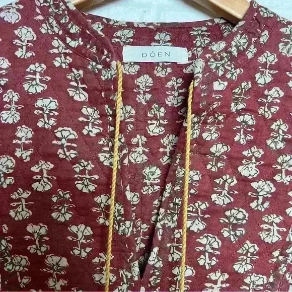 Doen Long Sleeve Floral Medium Top - Picture 5 of 7